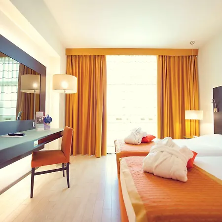 Готель Mercure Siracusa 4*