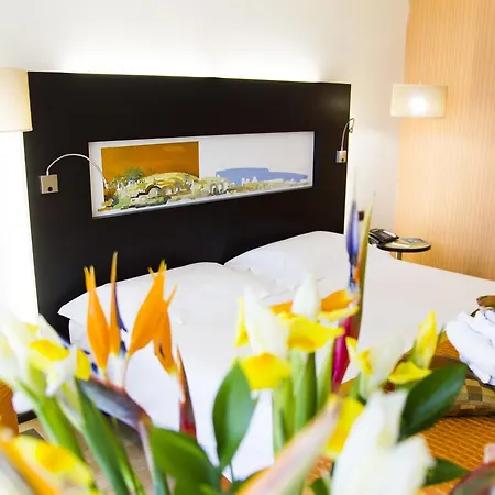 Готель Mercure Siracusa
