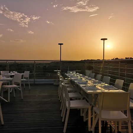 Готель Mercure Siracusa 4*